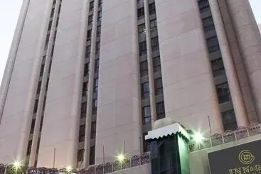 בית מלון כפרי Inn & Go Kuwait Plaza