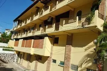 Marboka Hotel & Suites