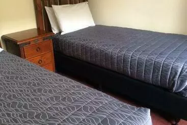 Hotel Aaron Court Motor Inn