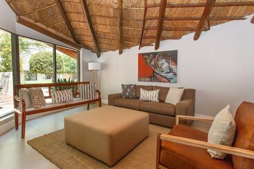 Protea Hotel By Marriott Oudtshoorn Riempie Estate