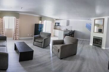 Alexis Park All Suite Resort