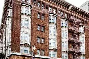 בית מלון כפרי Beresford Arms