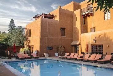 Отель Inn & Spa At Loretto