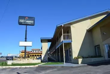 Motel Hill Country Inn