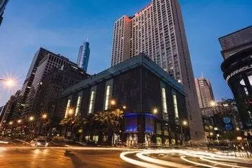 فندق Chicago Marriott Downtown Magnificent Mile