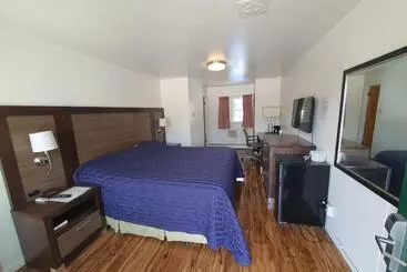 فندق Sunrise Motor Inn