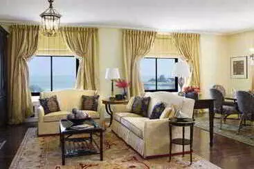 فندق The Blackstone, Autograph Collection