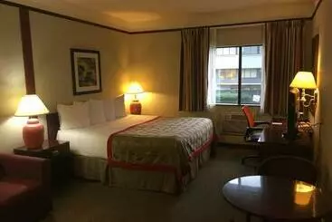 בית מלון כפרי Ramada By Wyndham Portland Airport