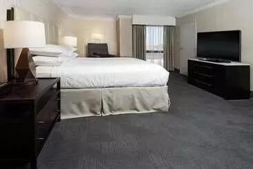 هتل Hilton Greenville