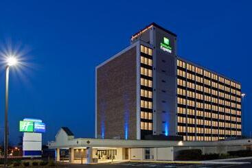 호텔 Holiday Inn Express Washington Dc Sw   Springfield By Ihg