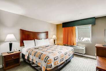 فندق Orangewood Inn And Suites Midtown