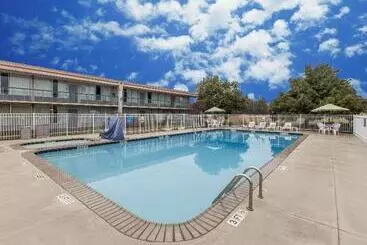 בית מלון כפרי Quality Inn & Suites Mcdonough South I75