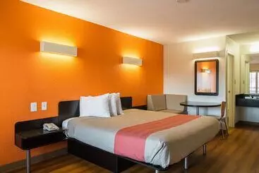 Motel 6savannah, Ga  Midtown