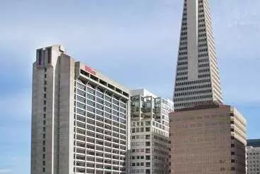 בית מלון כפרי Hilton San Francisco Financial District