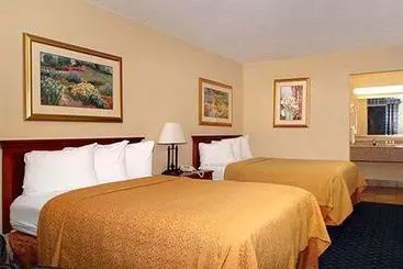 Hotel Midtown Inn And Suites