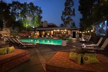 ホテル The Garland