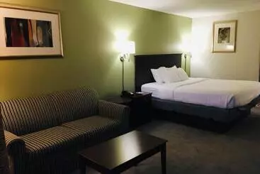בית מלון כפרי Ramada By Wyndham Batesville