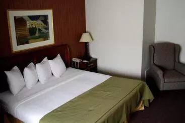 فندق Travelodge By Wyndham Watertown