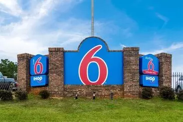 Motel 6 Lagrange Ga