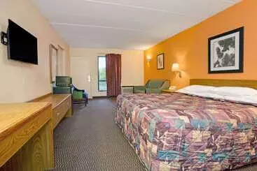 Hotel Days Inn By Wyndham Cincinnati East