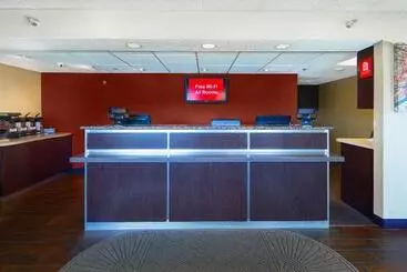 Hotel Red Roof Inn Cincinnati Northeast  Blue Ash