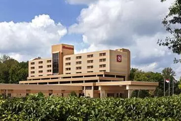 فندق Sheraton Charlotte Airport