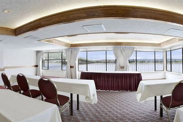 Red Lion Hotel Vancouver At The Quay