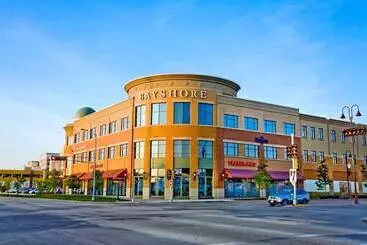 בית מלון כפרי Four Points By Sheraton Milwaukee North Shore