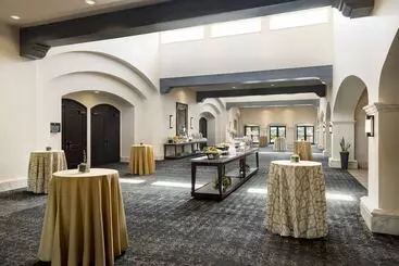 The Scottsdale Plaza Resort & Villas