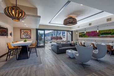 Bluestem Hotel Torrance Los Angeles, Ascend Hotel Collection