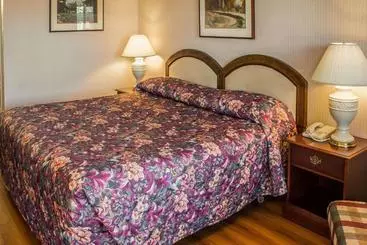 Otel Rodeway Inn & Suites