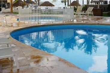 Hotel Imperial Las Perlas