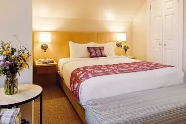 فندق The Essex Resort & Spa