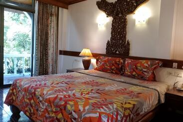 Hotel Tropica Bungalow Beach