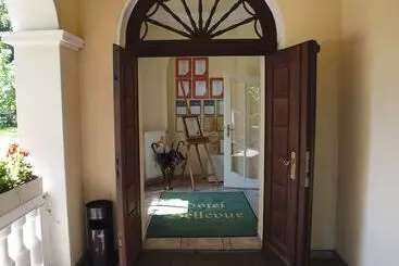 Отель Bellevue Schmölln