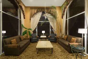 هتل Days Inn By Wyndham Bullhead City