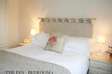 Отель Kings Head Inn