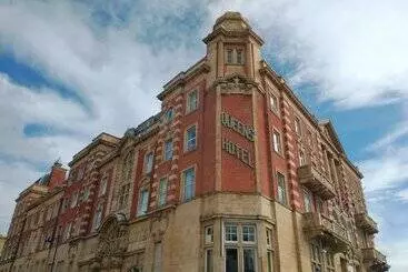 בית מלון כפרי The Queens