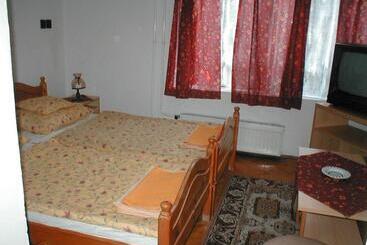 호텔 Krisztina Panzió