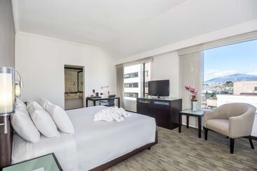 בית מלון כפרי NH Collection Quito Royal