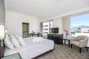 Hotelli NH Collection Quito Royal