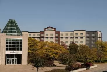 Отель Wyndham Moline On John Deere Commons