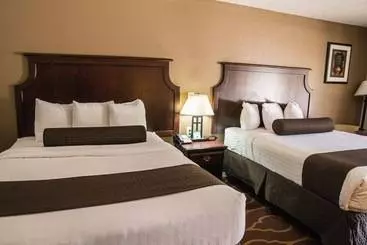 Отель Mockingbird Inn & Suites