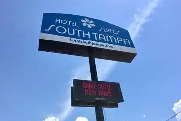 Hotelli South Tampa & Suites