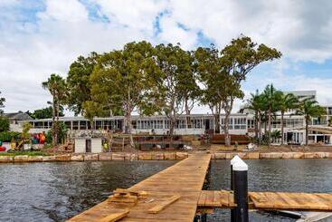 The Beachcomber Hotel & Resort, Ascend Hotel Collection