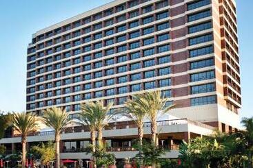 Pacific Palms Resort And Golf Club