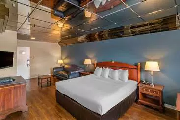 בית מלון כפרי Econo Lodge