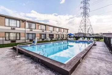 Hotelli Quality Inn Pensacola North