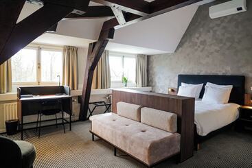 Hotel Central Park Voorburg   Relais & Chateaux