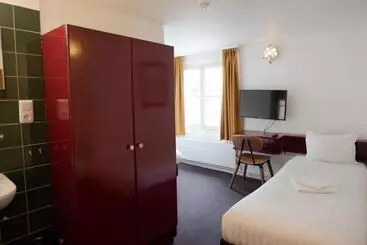 هتل Internationaal